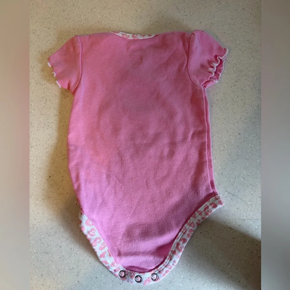 MLB Chicago Cubs Baseball Genuine Merchandise Pink Baby Onesie 0/3M Baby Girl